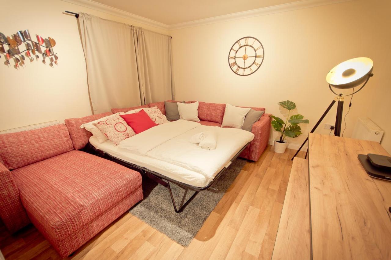 Top View 2 Bedroom Apartments بلايموث المظهر الخارجي الصورة